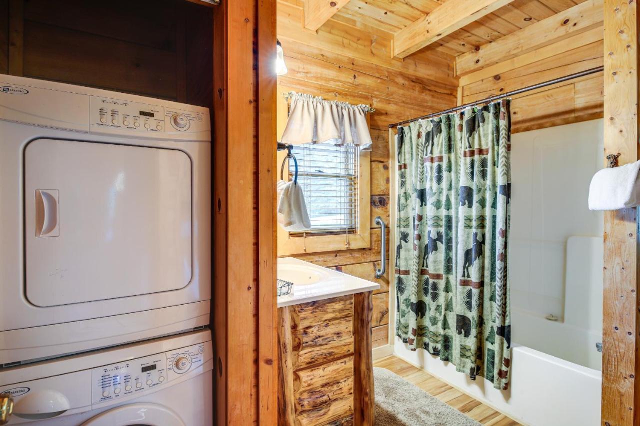 Sevierville Cabin With Wraparound Deck And Lake Access Exterior foto