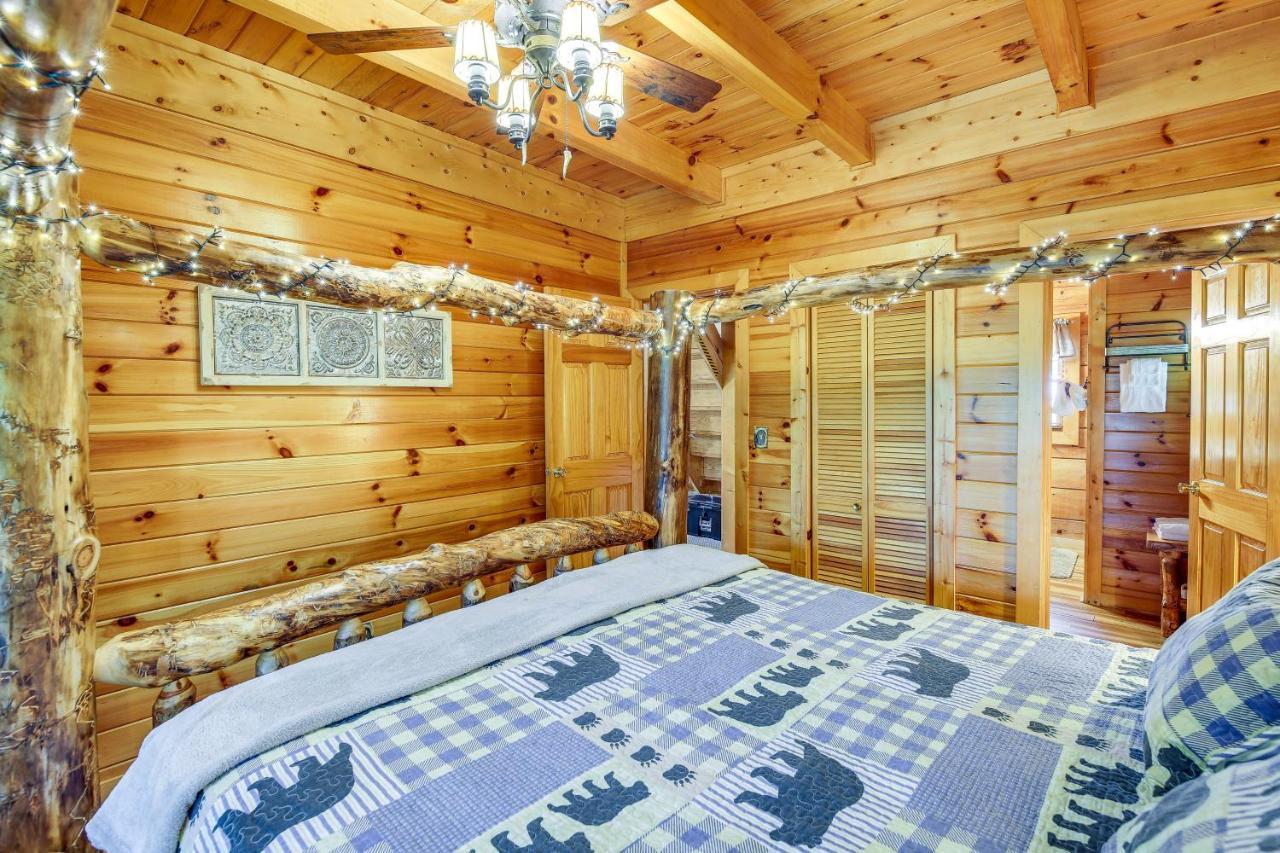 Sevierville Cabin With Wraparound Deck And Lake Access Exterior foto