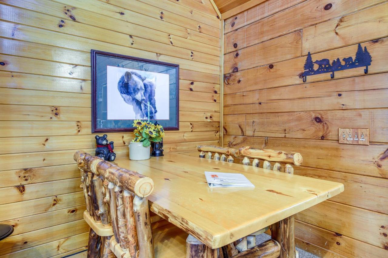 Sevierville Cabin With Wraparound Deck And Lake Access Exterior foto